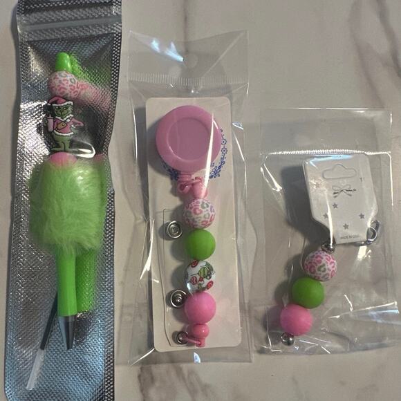 The Scrooge set, 3 Piece Ink Pen, badge holder and cell phone charms. Brand New - Picture 2 of 3